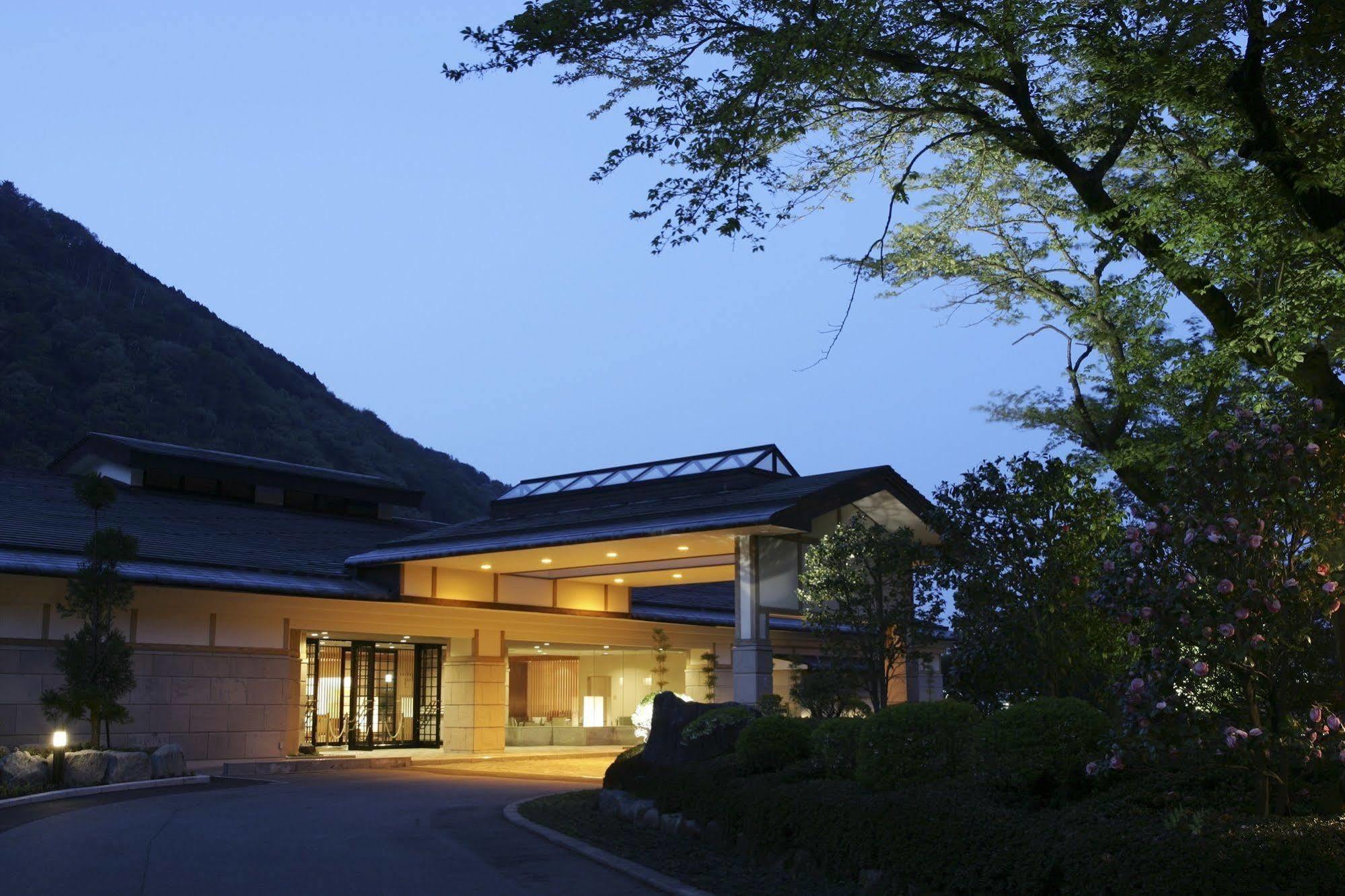 Hotel Hatsuhana هاكوني المظهر الخارجي الصورة